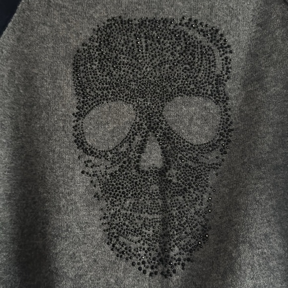 Skull 100% Cashmere Sweater with Crystals - Picture 2 of 9
